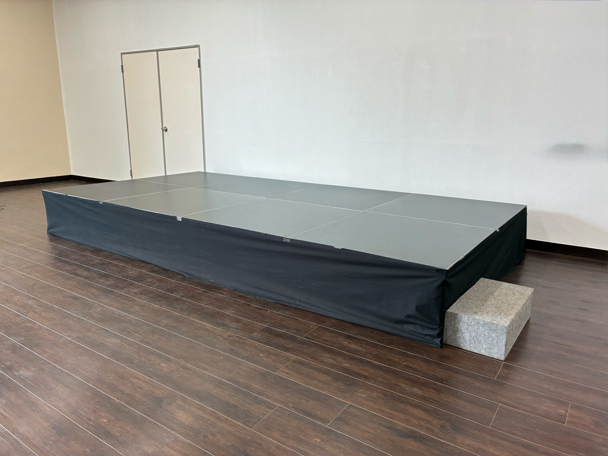 簡易ステージ（屋内専用）